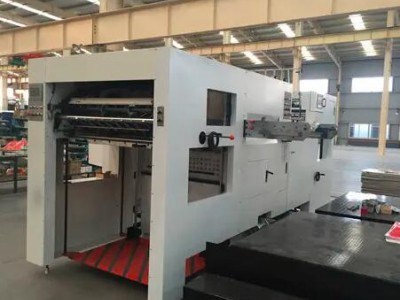 小型全自動模切機